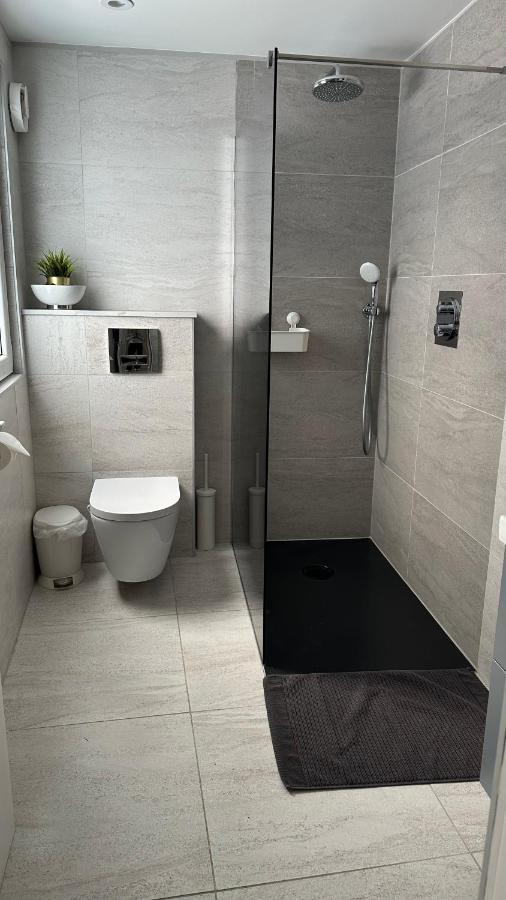 Stunning New 1 Bedroom Apartment ロンドン エクステリア 写真